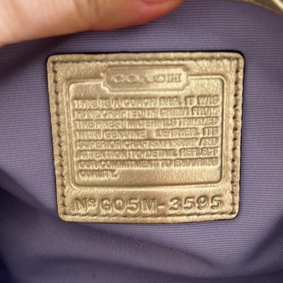 NEW Coach Gold Lurex Sig Clutch - Picture 6 of 6